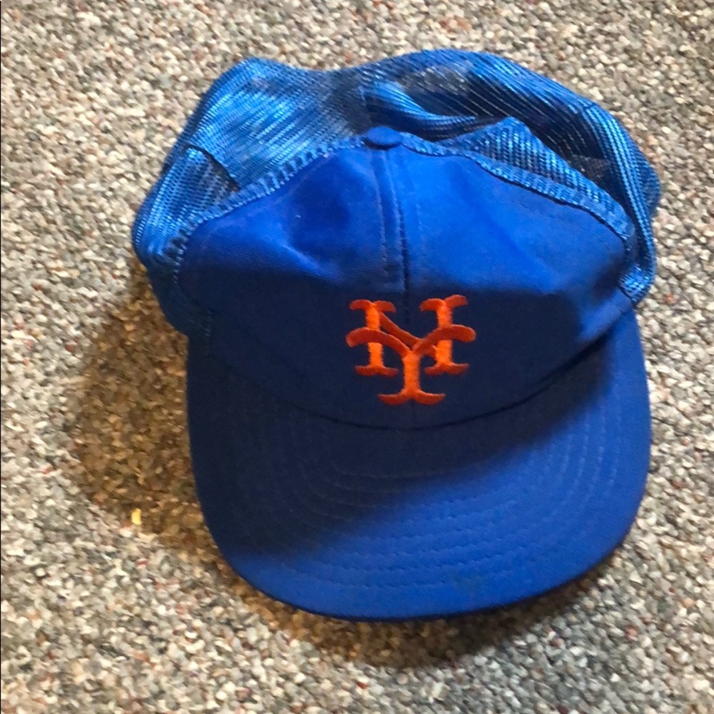 Used cap by sport cap one size